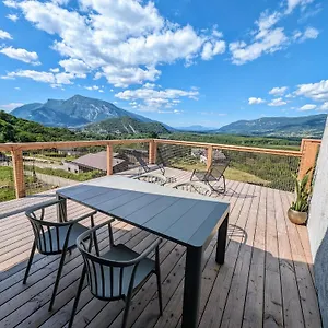 T3 Neuf Au Calme Avec Vue Sur Les Montagnes Appartement